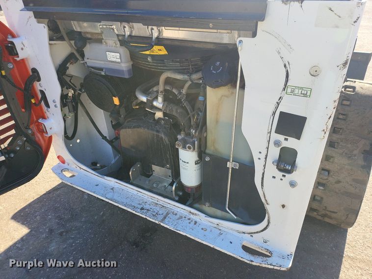image for item DL7947 2022 Bobcat  T76 tracked skid steer loader