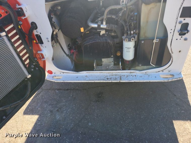 image for item DL7947 2022 Bobcat  T76 tracked skid steer loader