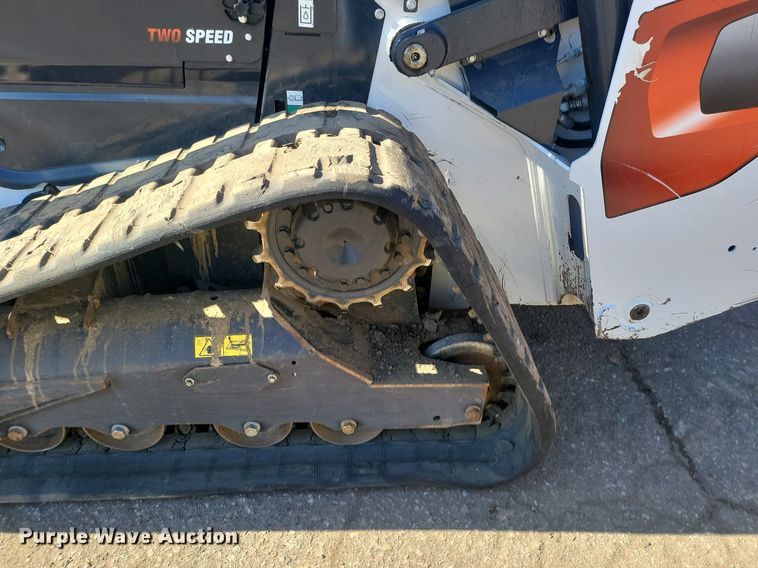 image for item DL7947 2022 Bobcat  T76 tracked skid steer loader