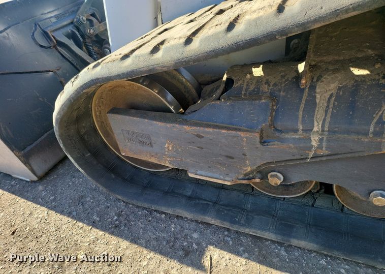 image for item DL7947 2022 Bobcat  T76 tracked skid steer loader