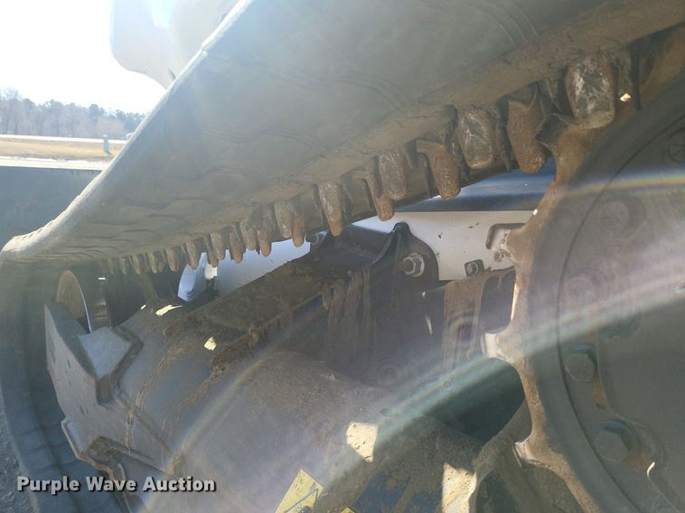 image for item DL7947 2022 Bobcat  T76 tracked skid steer loader