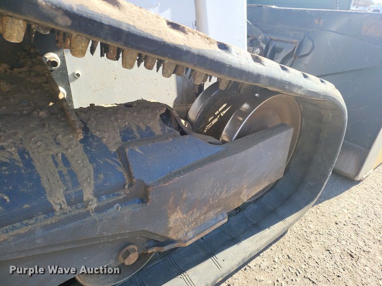 image for item DL7947 2022 Bobcat  T76 tracked skid steer loader