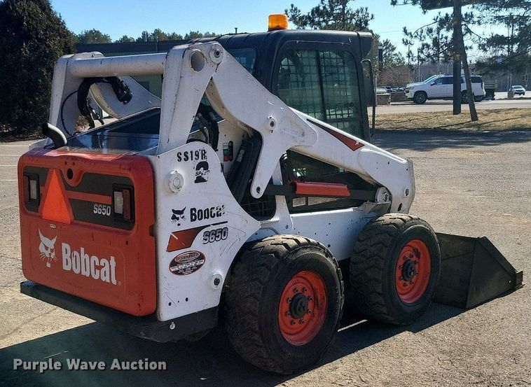 image for item DL7948 2019 Bobcat  S650 skid steer loader