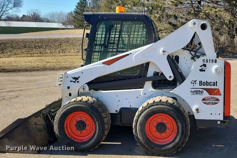 image for item DL7948 2019 Bobcat  S650 skid steer loader