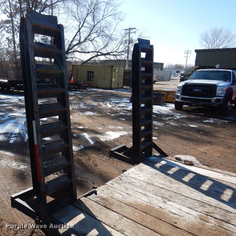 image for item DL7949 2008 Felling FT16DE equipment trailer