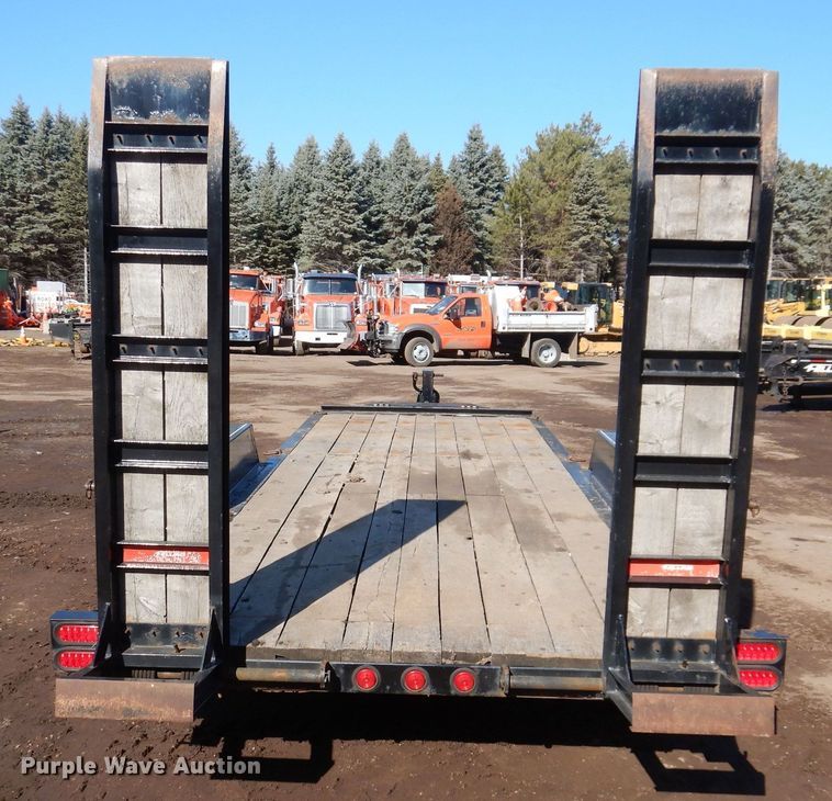 image for item DL7951 2017 Felling FT16-E equipment trailer