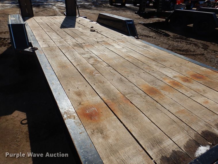 image for item DL7951 2017 Felling FT16-E equipment trailer