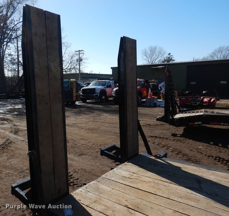 image for item DL7951 2017 Felling FT16-E equipment trailer