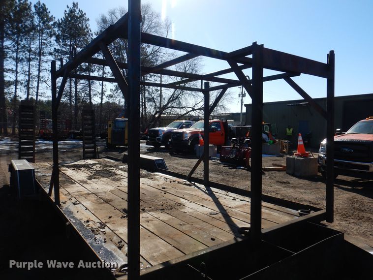 image for item DL7952 2016 Felling FT24 equipment trailer