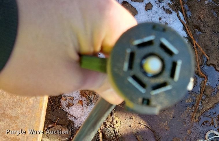 image for item DL7953 2000 Towmaster T-16DD equipment trailer