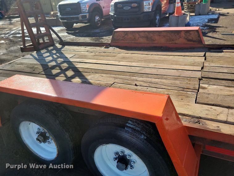 image for item DL7953 2000 Towmaster T-16DD equipment trailer