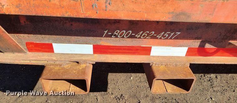 image for item DL7953 2000 Towmaster T-16DD equipment trailer