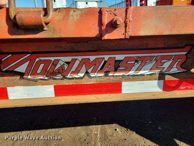 image for item DL7953 2000 Towmaster T-16DD equipment trailer