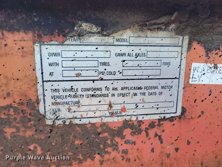 image for item DL7953 2000 Towmaster T-16DD equipment trailer