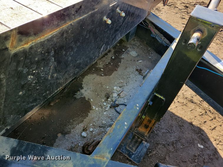 image for item DL7954 2021 Towmaster TC16 equipment trailer