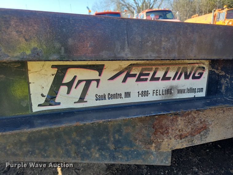 image for item DL7955 2009 Felling FT14IT tilt deck equipment trailer