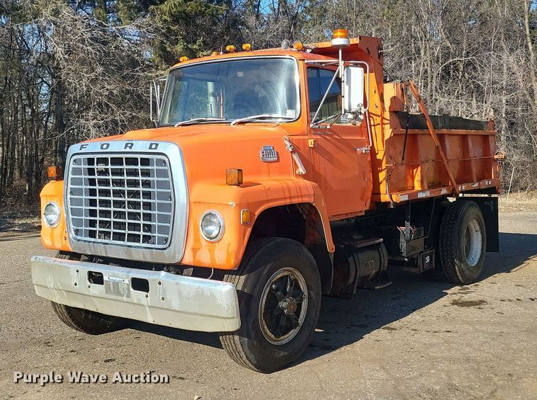 image for item DL7957 1980 Ford 8000 dump truck