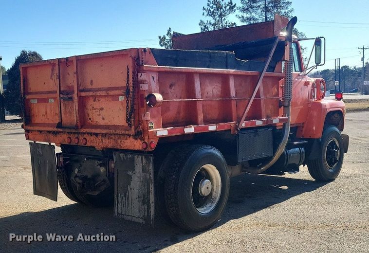image for item DL7957 1980 Ford 8000 dump truck
