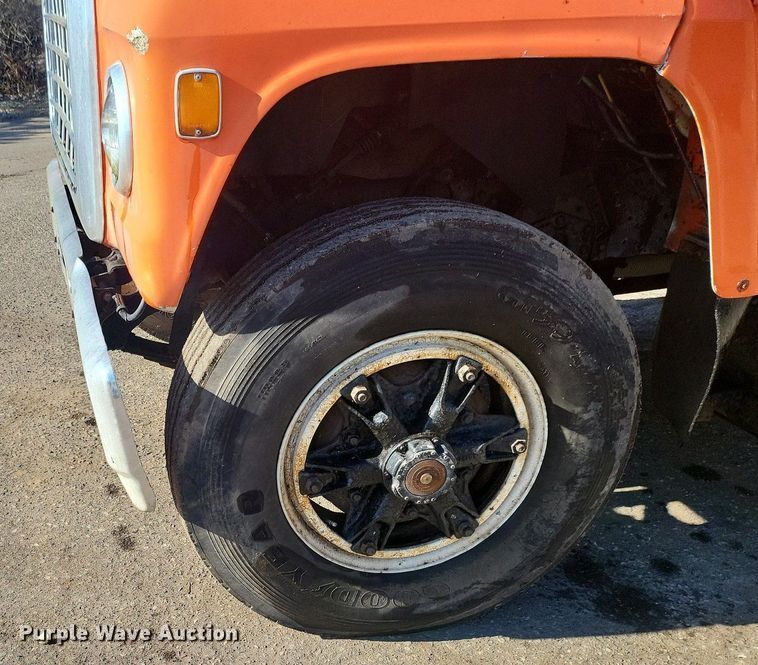 image for item DL7957 1980 Ford 8000 dump truck