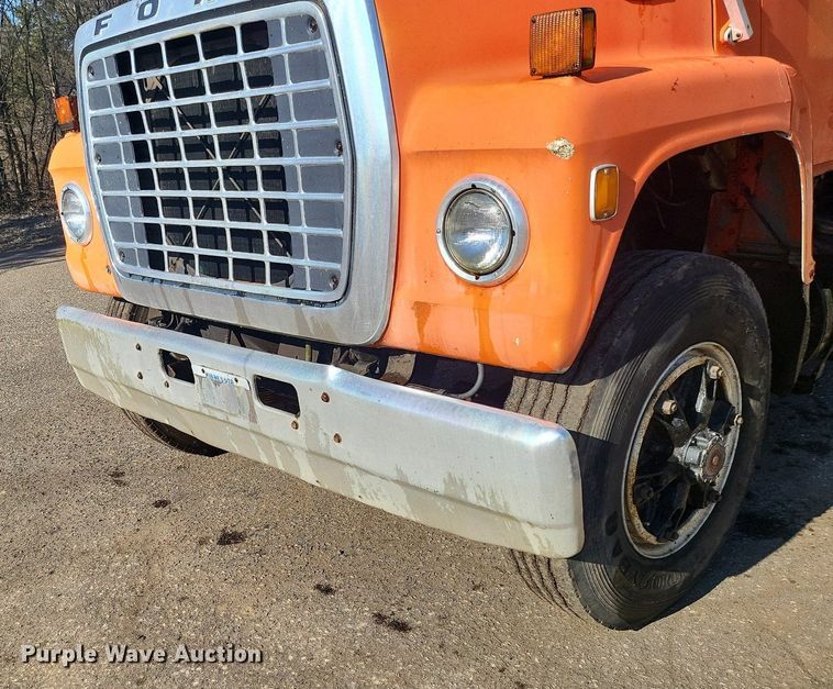image for item DL7957 1980 Ford 8000 dump truck