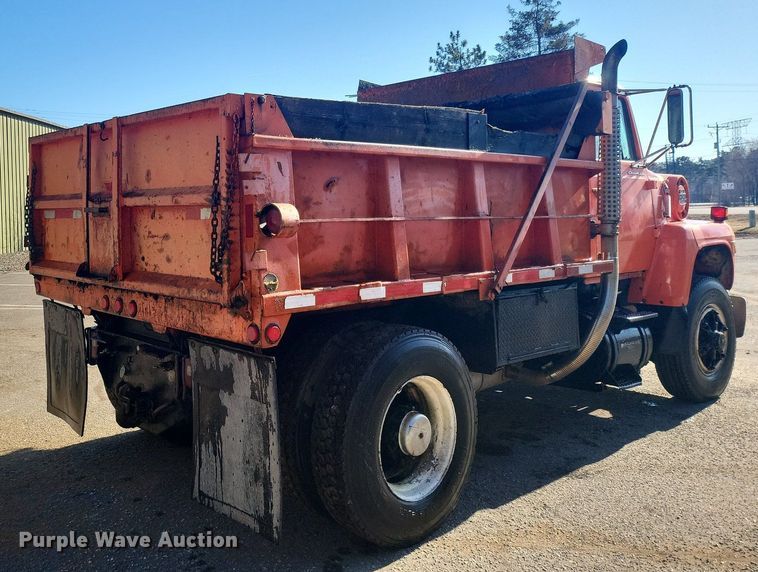 image for item DL7957 1980 Ford 8000 dump truck