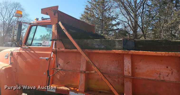 image for item DL7957 1980 Ford 8000 dump truck