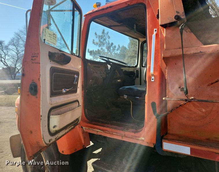 image for item DL7957 1980 Ford 8000 dump truck