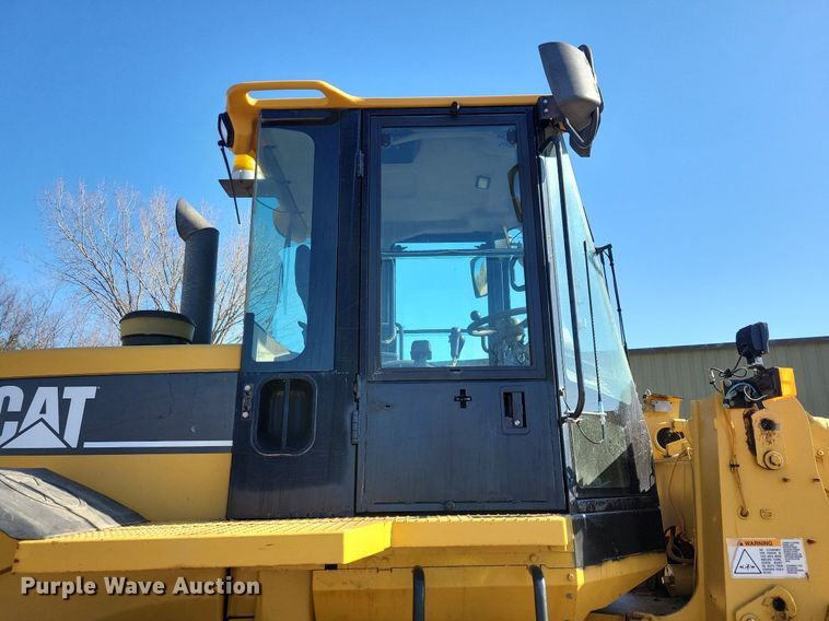 image for item DL7963 2005 Caterpillar 938G Series II wheel loader