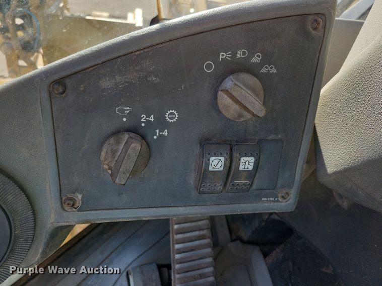 image for item DL7963 2005 Caterpillar 938G Series II wheel loader