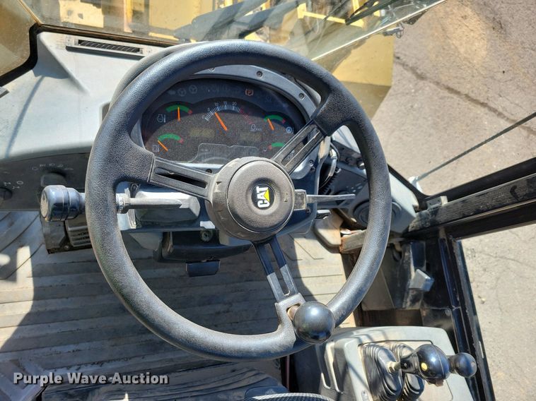 image for item DL7963 2005 Caterpillar 938G Series II wheel loader