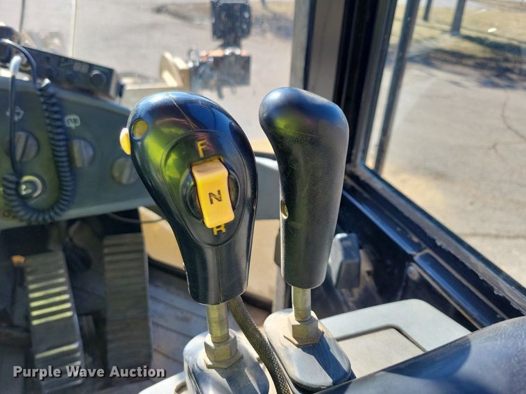 image for item DL7963 2005 Caterpillar 938G Series II wheel loader