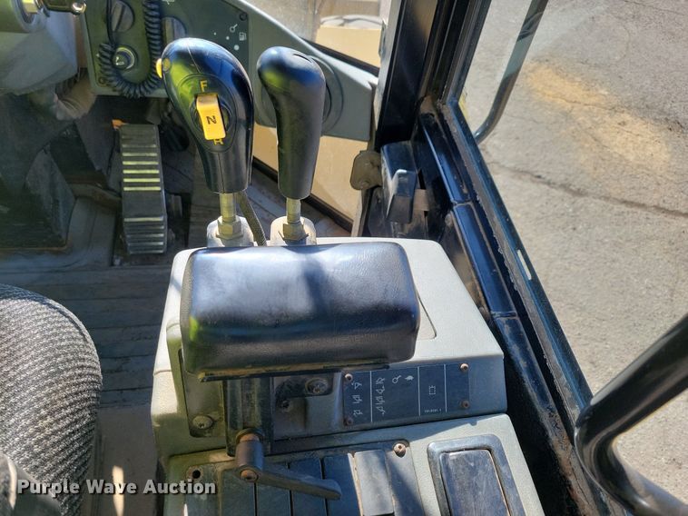 image for item DL7963 2005 Caterpillar 938G Series II wheel loader