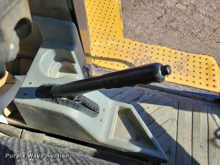 image for item DL7963 2005 Caterpillar 938G Series II wheel loader