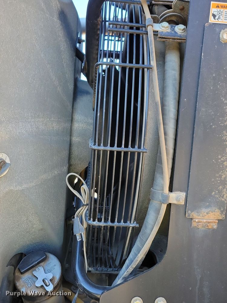 image for item DL7963 2005 Caterpillar 938G Series II wheel loader