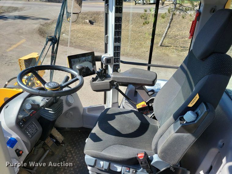 image for item DL7964 2022 Volvo L90H wheel loader