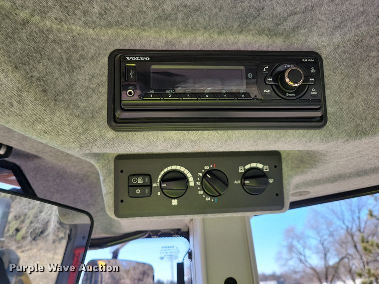 image for item DL7964 2022 Volvo L90H wheel loader