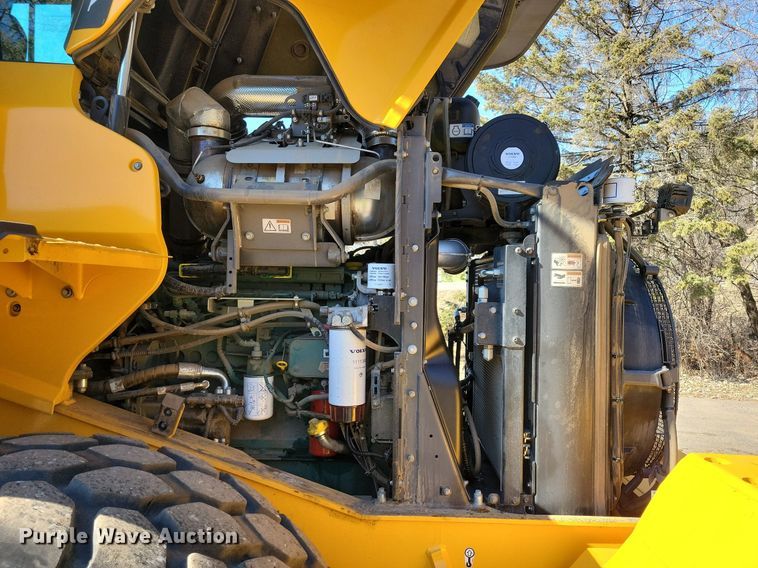 image for item DL7964 2022 Volvo L90H wheel loader