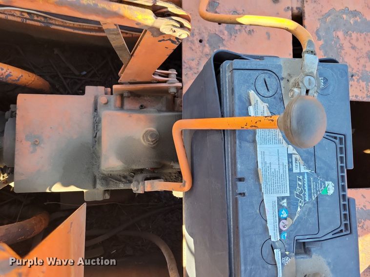 image for item DL7966 Ferguson SP-912 pneumatic roller