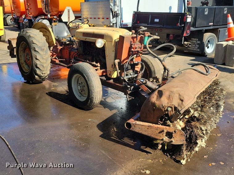 image for item DL7967 Ford 2000 Industrial landscape tractor