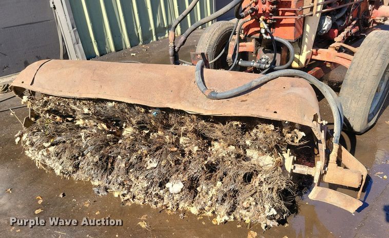 image for item DL7967 Ford 2000 Industrial landscape tractor