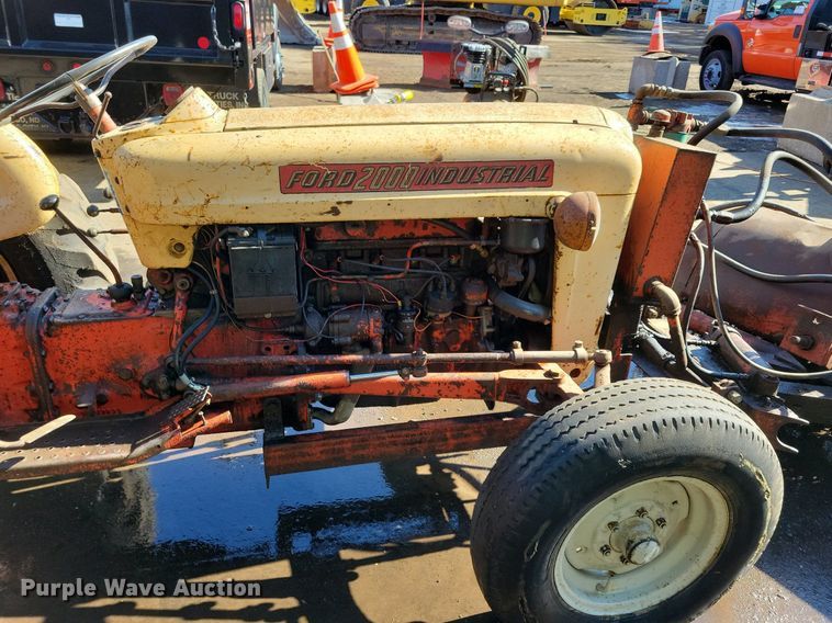 image for item DL7967 Ford 2000 Industrial landscape tractor