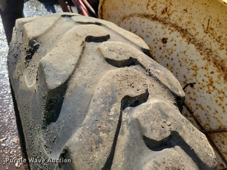 image for item DL7967 Ford 2000 Industrial landscape tractor