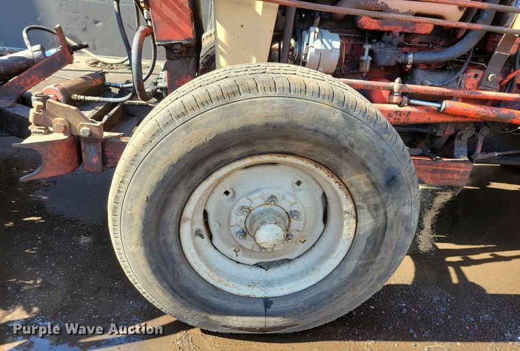 image for item DL7967 Ford 2000 Industrial landscape tractor