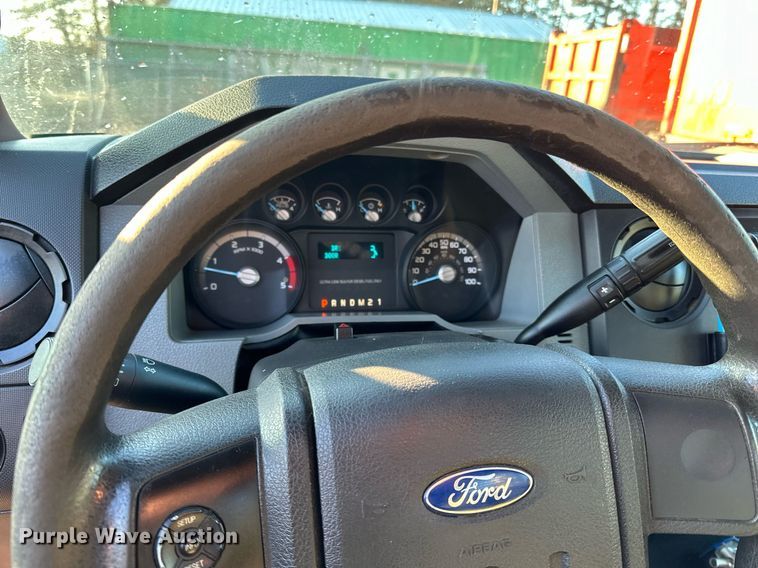 image for item DO3168 2012 Ford  F550 flatbed truck