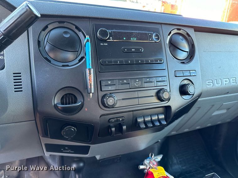 image for item DO3168 2012 Ford  F550 flatbed truck