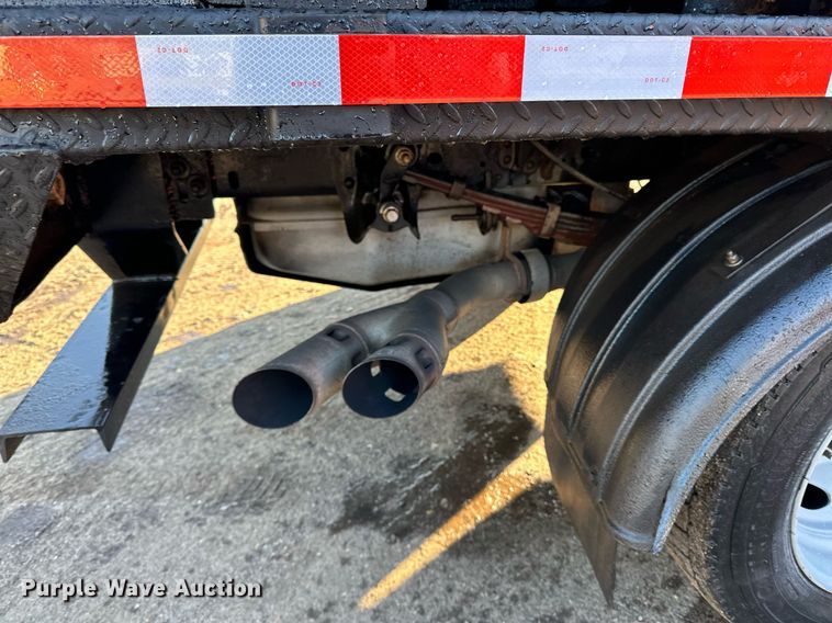 image for item DO3168 2012 Ford  F550 flatbed truck