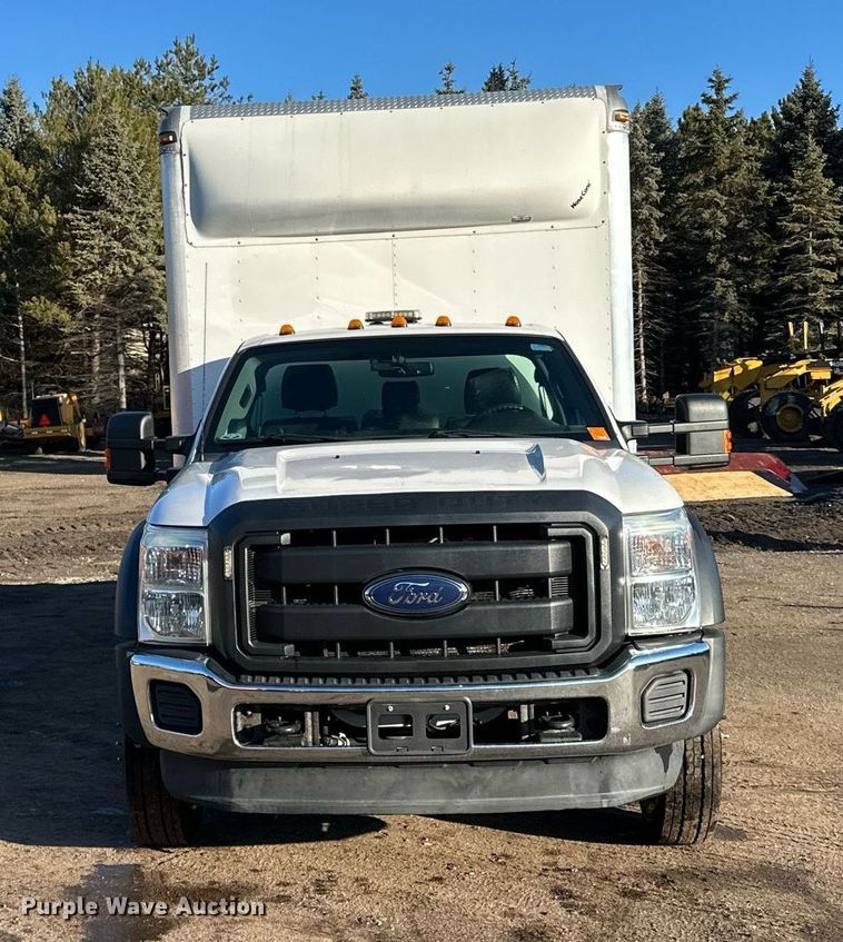 image for item DO3169 2016 Ford F550 Super Duty XL box truck