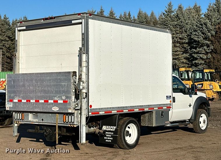image for item DO3169 2016 Ford F550 Super Duty XL box truck