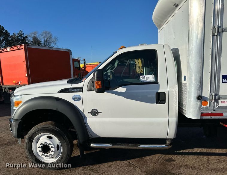 image for item DO3169 2016 Ford F550 Super Duty XL box truck