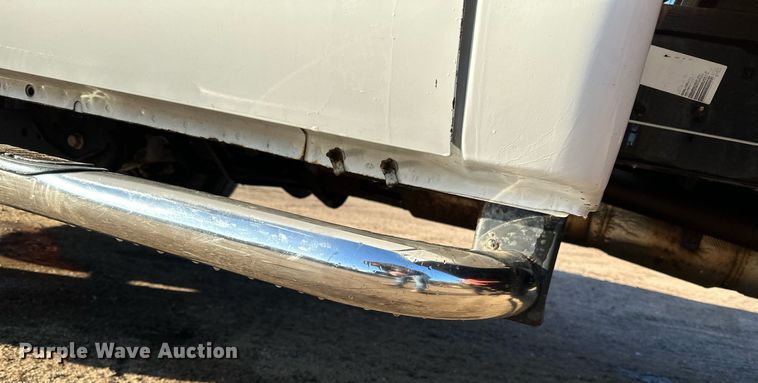 image for item DO3169 2016 Ford F550 Super Duty XL box truck